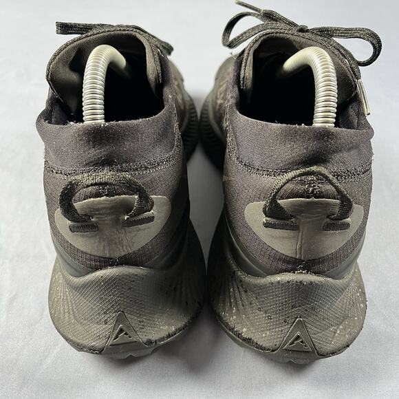 Nike Pegasus Trail 3 GTX Women’s Size 9 Triple Black Running Shoes DC8794-001 - Picture 4 of 6
